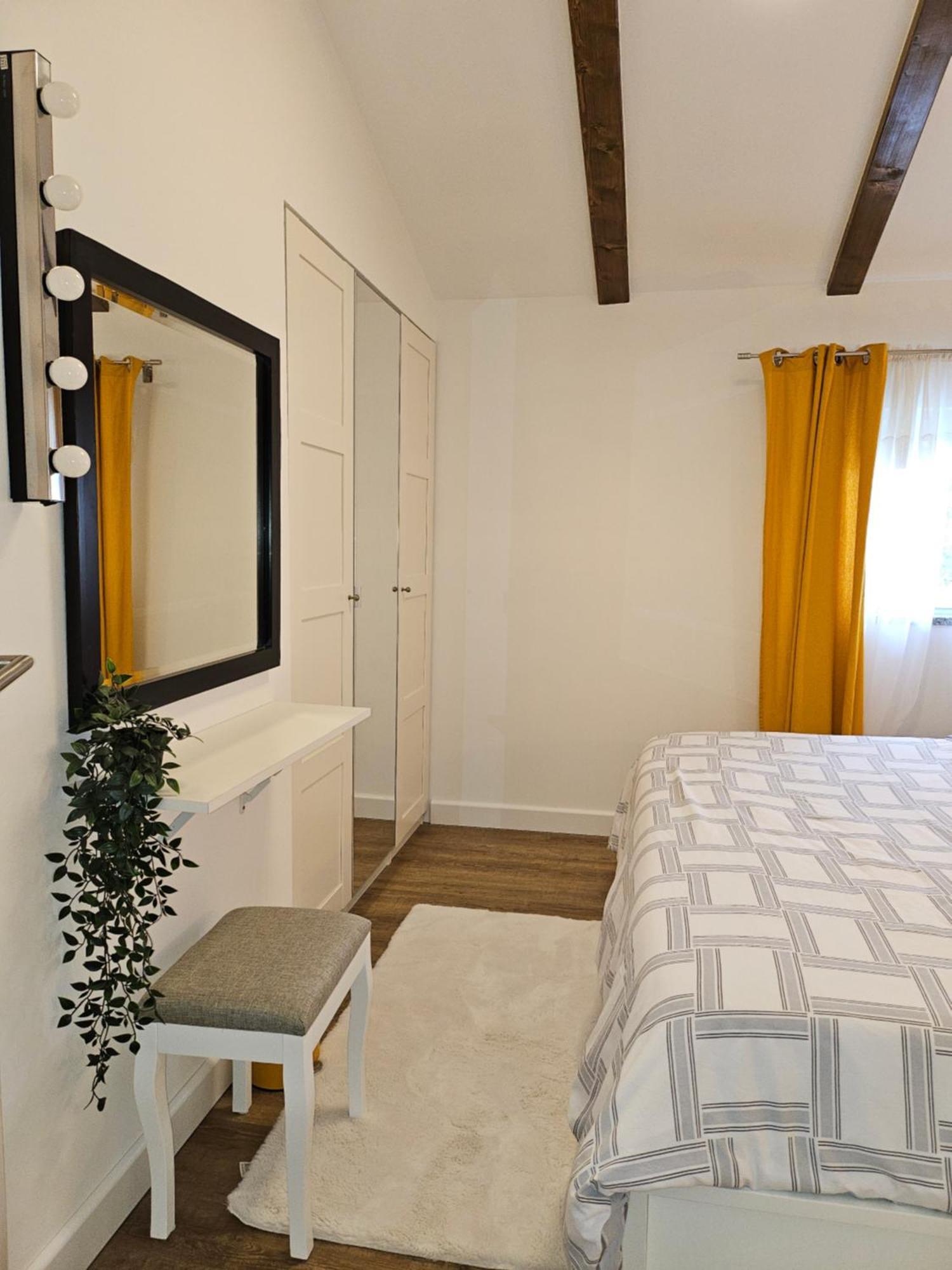 Apartman Pojine Gabonjin Exteriér fotografie