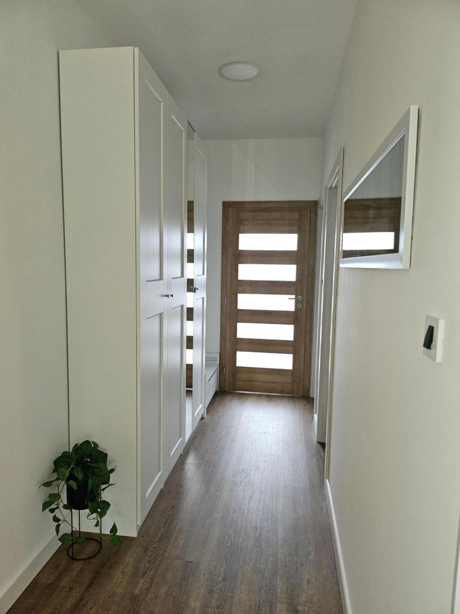 Apartman Pojine Gabonjin Exteriér fotografie