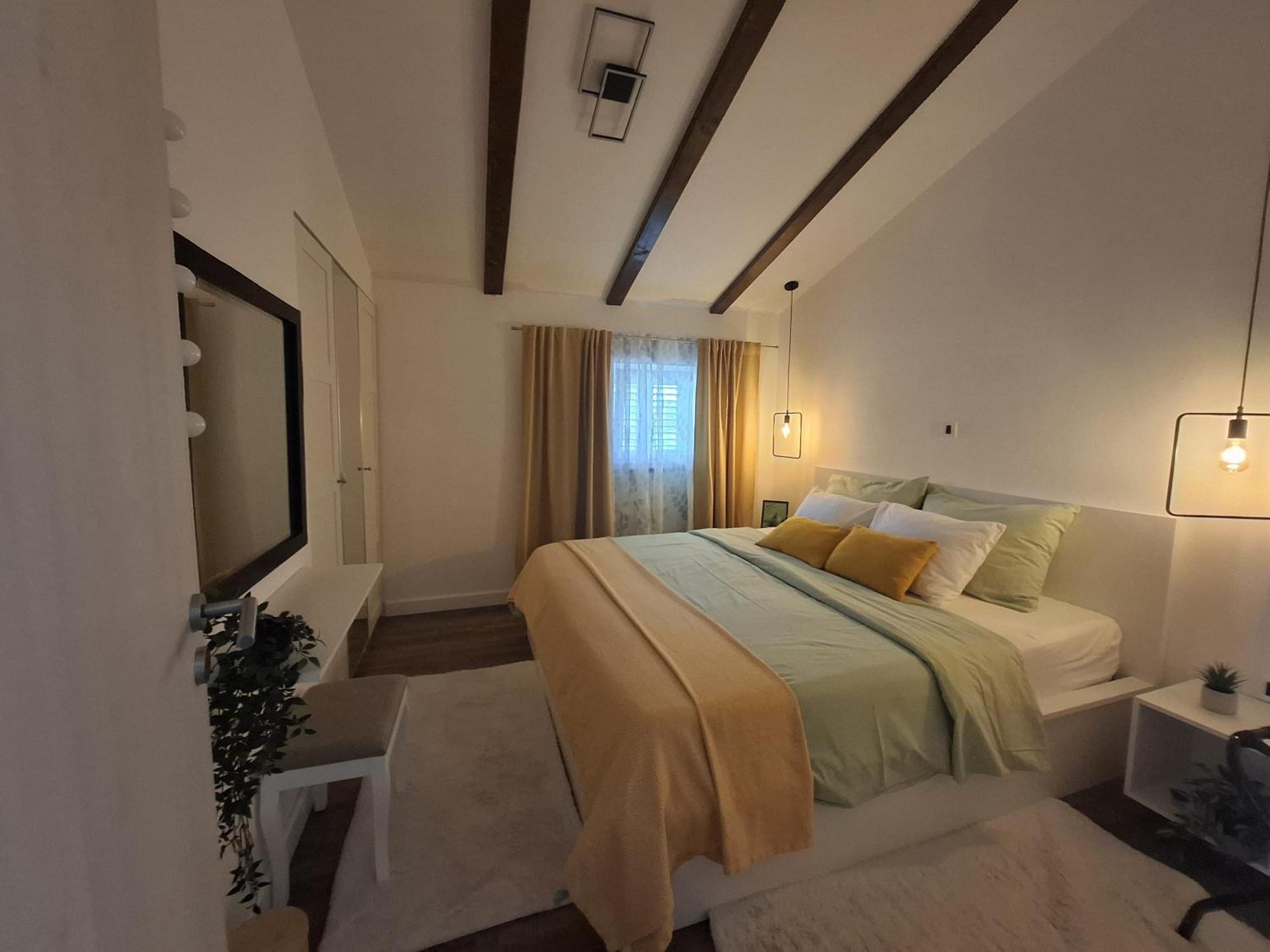 Apartman Pojine Gabonjin Exteriér fotografie